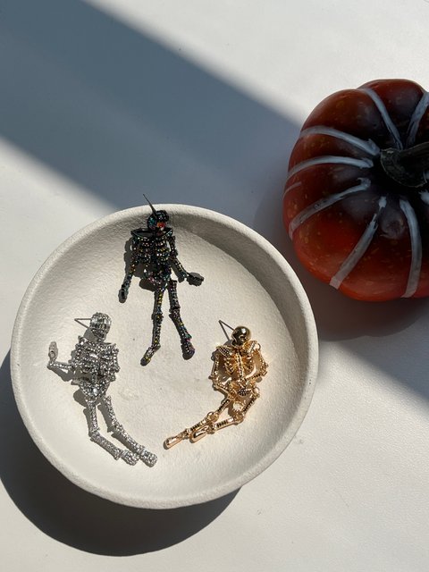 Drop Dead Hottie Earrings - Silver