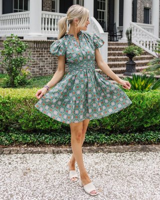 Bold blooms, rich hues, and an easygoing fit—this teal medallion dress is ready to take on the season in style. 🌸

>> Let's Get Going Floral Dress Teal Medallion Dress

#shopthemint #boutique #onlineshopping #styledaily #getthelook #everydayfashion
