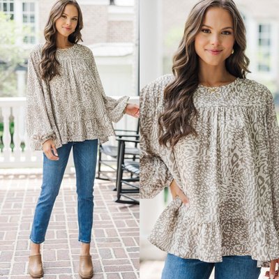 A neutral you’ll reach for again and again 🤎 This taupe leopard tunic blends a relaxed fit with timeless print—perfect for styling through late summer and into crisp fall days.

>> Feeling Blessed Taupe Leopard Tunic

#shopthemint #boutique #onlineshopping #styledaily #getthelook #everydayfashion