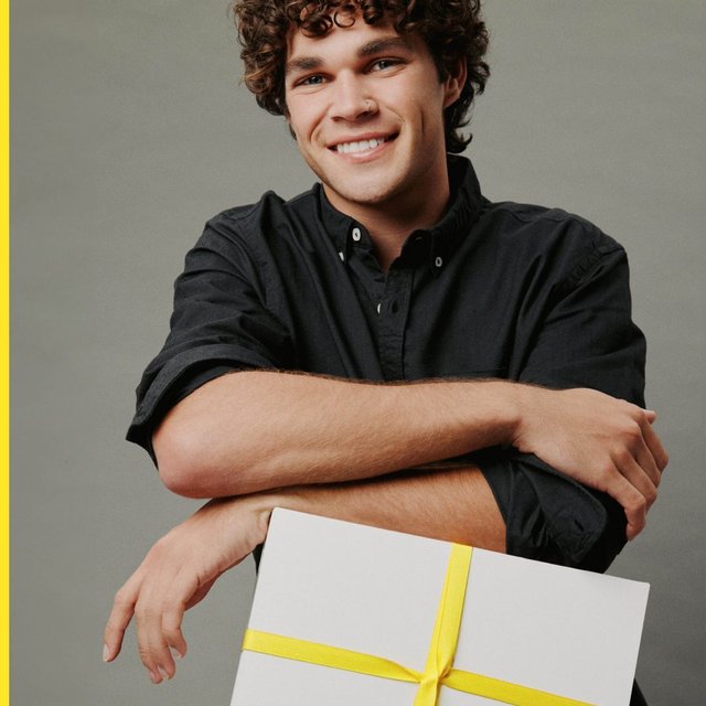 Dad deserves more than a handshake this year - grab a gift from just $7.99 for Father’s Day.