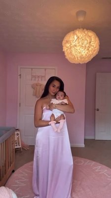 When you get to wear your favorite maternity dress… but this time with your mini 🥰👼 

Brushed Satin Gown Hues: 🩷🩵🤍 

#girlmom #mommylife #pinkdress