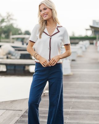 Sweet, simple, and endlessly versatile 🤍 This short sleeve sweater is perfect for layering or wearing solo — an easy favorite you’ll keep coming back to all season long.

>> A Love Like This Cream Short Sleeve Sweater

#shopthemint #boutique #onlineshopping #styledaily #getthelook #everydayfashion