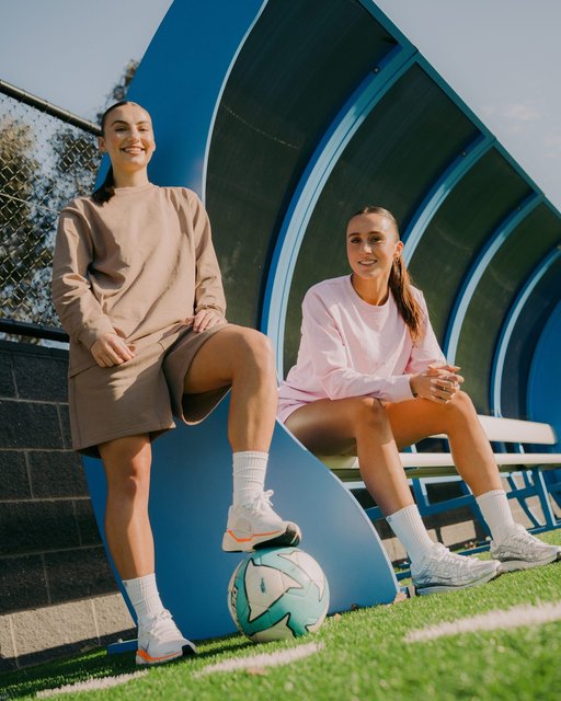 Meet your new go-to...the Cosy Fleece set that never quits. Gym, training, errands and repeat👏

Spotted on A-League Women @sienna_saveska_ @brontetreww

#Rockwear #WePlayStrong #Rockwearicons