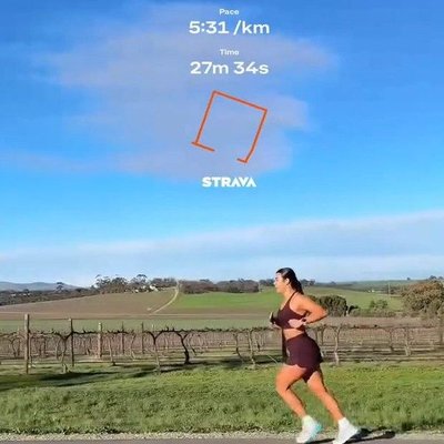 @jasmina.marie__ doing the work 👏👏
We love seeing you chase your goals in Rockwear and this review... love to hear it 🫶
The tempo Run shorts, are loose and flowy with pockets, so very comfy to run in and the high impact adjustable sports bra is super supportive. Plus the colour ‘blackberry’ is so so cute 🍇 - Jasmina
#rockwear #run #runclub #runshorts