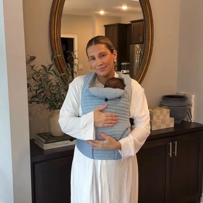 The coziest cuddle combo 🤍 our Cloud Collection + Baby Carrier are new mom must-haves 👼
#loungewear #babywearing #slowmornings #newmom