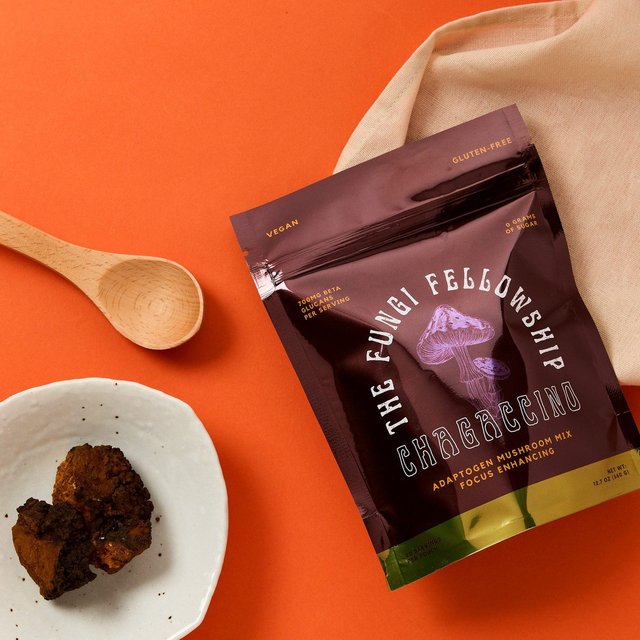 Looking to stand out from the crowd? We can help with that! We can custom print pouches, labels, stickers and more to make your brand pop ✨