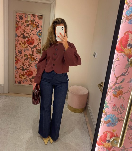 When the 1 pair of jeans does it all 🍂✨👜🧚🏽 riverisland  #imwearingri