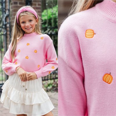 Cozy and cute 🎃💗 This pink pumpkin sweater adds a playful fall touch to her everyday wardrobe! Don’t miss out on our exclusive Sunday Selects for more must-have pieces.

$36 >> Girls: Field Trip Vibes Pink Pumpkin Sweater