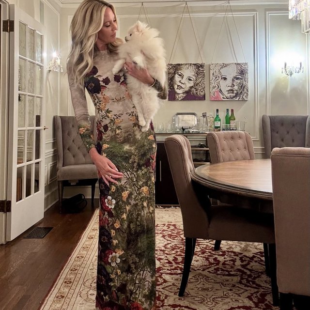 delora maxi dress alice and olivia DELORA FITTED LONG SLEEVE MAXI DRESS in ATRIUM FLORAL LG
