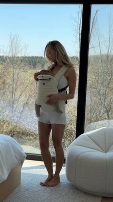 Hands free, heart full 🤍 Our best-selling baby carrier gives you the kind of closeness that keeps your little one comforted and connected anywhere you are 

#babywearing #babycarrier #newmom #babyregistry