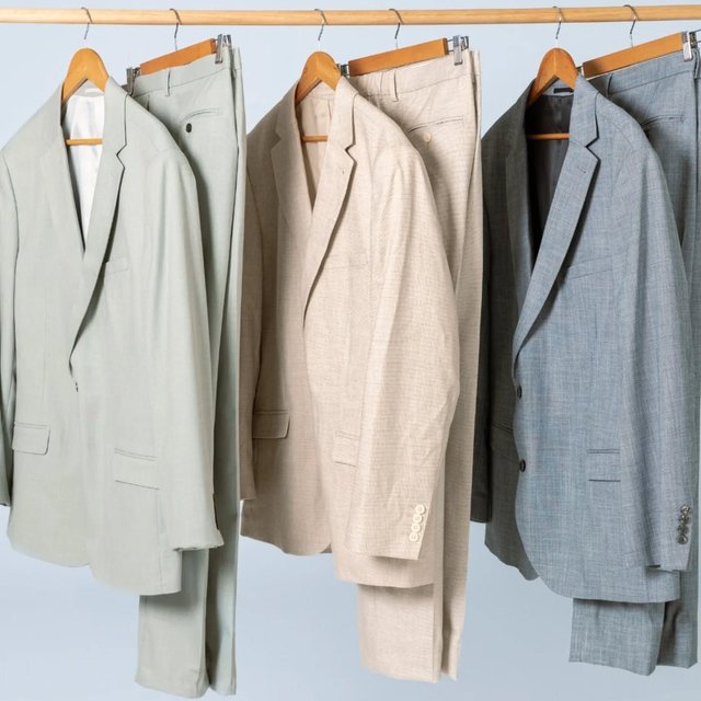 Spring Suits | Whether it's for work or a special occasion, our new spring suits will take you there in style.
+ Our suit jackets and pants are sold as separates so you can mix and match sizes for the prefect fitting suit every time.
#styleinspo #suitup #mensfashion #suitstyle #axlandco