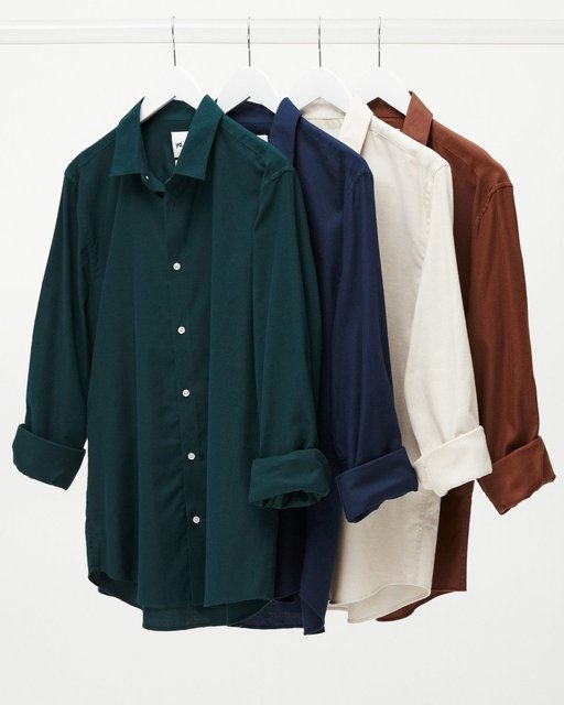 One shirt.⁠
Multiple moods.⁠
25% off now.⁠
⁠
🔍 West Hampton Linen Shirt