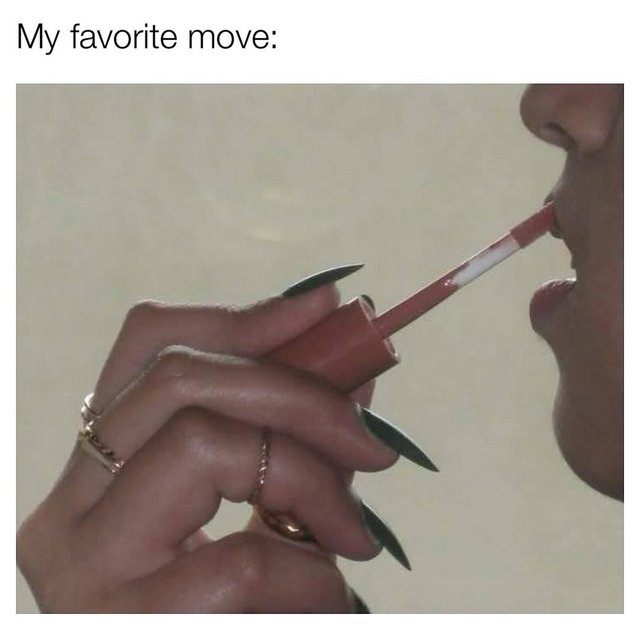 The universal baddie signal 💁‍♀️💄💅 Tag your fellow baddies in the comments below

📸 @girlzzzclub