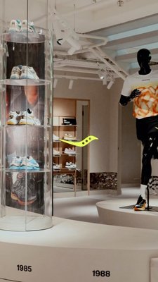 London, you showed up and took over Covent Garden with us.

This past week we opened the doors to our London flagship in the heart of Covent Garden. Here’s how it went down.