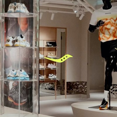 London, you showed up and took over Covent Garden with us.
This past week we opened the doors to our London flagship in the heart of Covent Garden. Here’s how it went down.