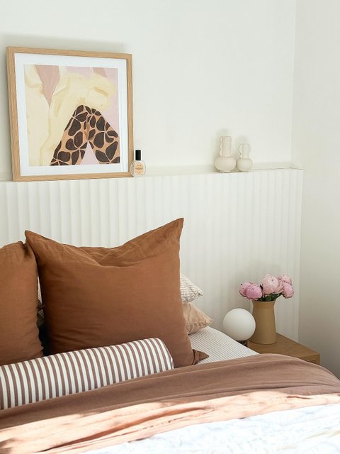 A moment on the grid for our spare room 💛 Definitely looking a little nicer than when we purchased this house! Can you tell that chocolate brown hues are definitely the ‘it girl’ of the season? I’m loving it!