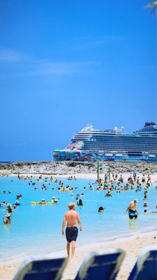 And that's just to name a few 😏 

Let us know what you're most excited for in the comments 🌴 #CruiseNorwegian