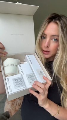Self-care, but make it bump-friendly 🤰✨ @katherinedrisc is loving @puremama_skincare's Pregnancy Care Set to pamper herself while she waits for her baby to arrive 🫧 This set includes Magnesium Body Rub, Bump Scrub, Body Scrub Mit, and Belly Oil...her personal fave 😍 Available to shop now at the link in bio