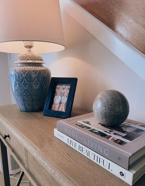 Some vignettes for your Sunday afternoon. Finally getting all the styling pieces together. 

potterybarnaus freedom_australia provincialhomeliving 

#home #styling #vignette #building #new #interior #design #house #family #study #living #buffet #lamp #coffeebook #coffee #table #mcgeeandco #freedomfurnitureaustralia #provincialhomeliving #flowers #boquet #potterybarn