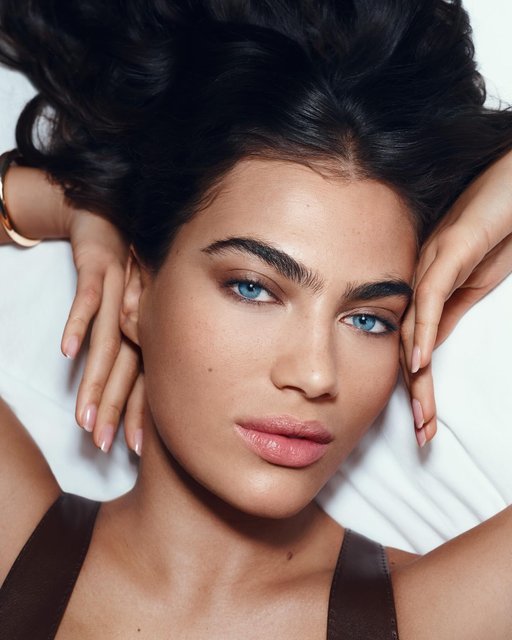 That full-night-of-sleep effect – even if you were up all night. ​
​
Awaken your eyes with Secret Brightening Under Eye Setting Powder.

Launching January in the UK.