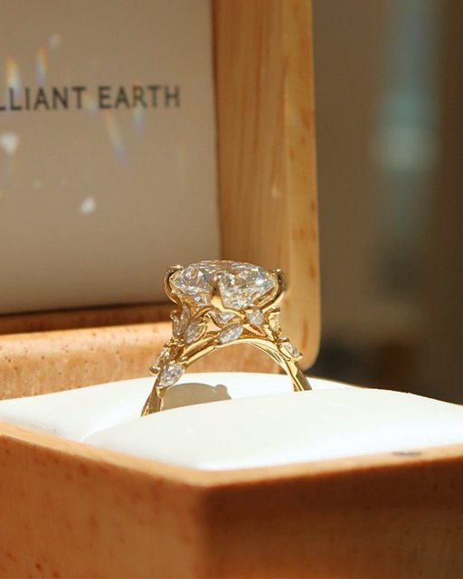 3 rings. 3 best sellers. 
Who wants to get proposed to with one of these styles?
