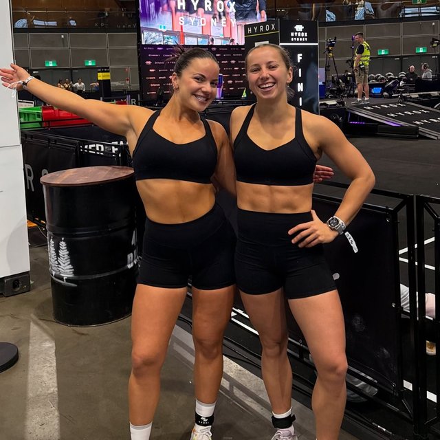 HYROX SYDNEY 2025 🔥🔥
First ever Hyrox and my god was that fun!! 🤩 Smashed it out with andreavelevska representing team rockwearaustralia 🩵
Shoutout to the crew at tribe.hq for getting me through this training block 💪🏽
Solo race next? 👀
Race highlights coming later in the week ⚡️
