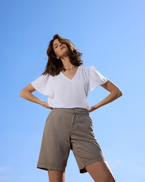 Elevated essentials 💙 shop linen & lightweight denim that never goes out of summer style
•
•
•
•
#nydj #perfectfit #fitiseverything #linen #linenstyle #summerstyle #chicsummerstyle #classicstyle