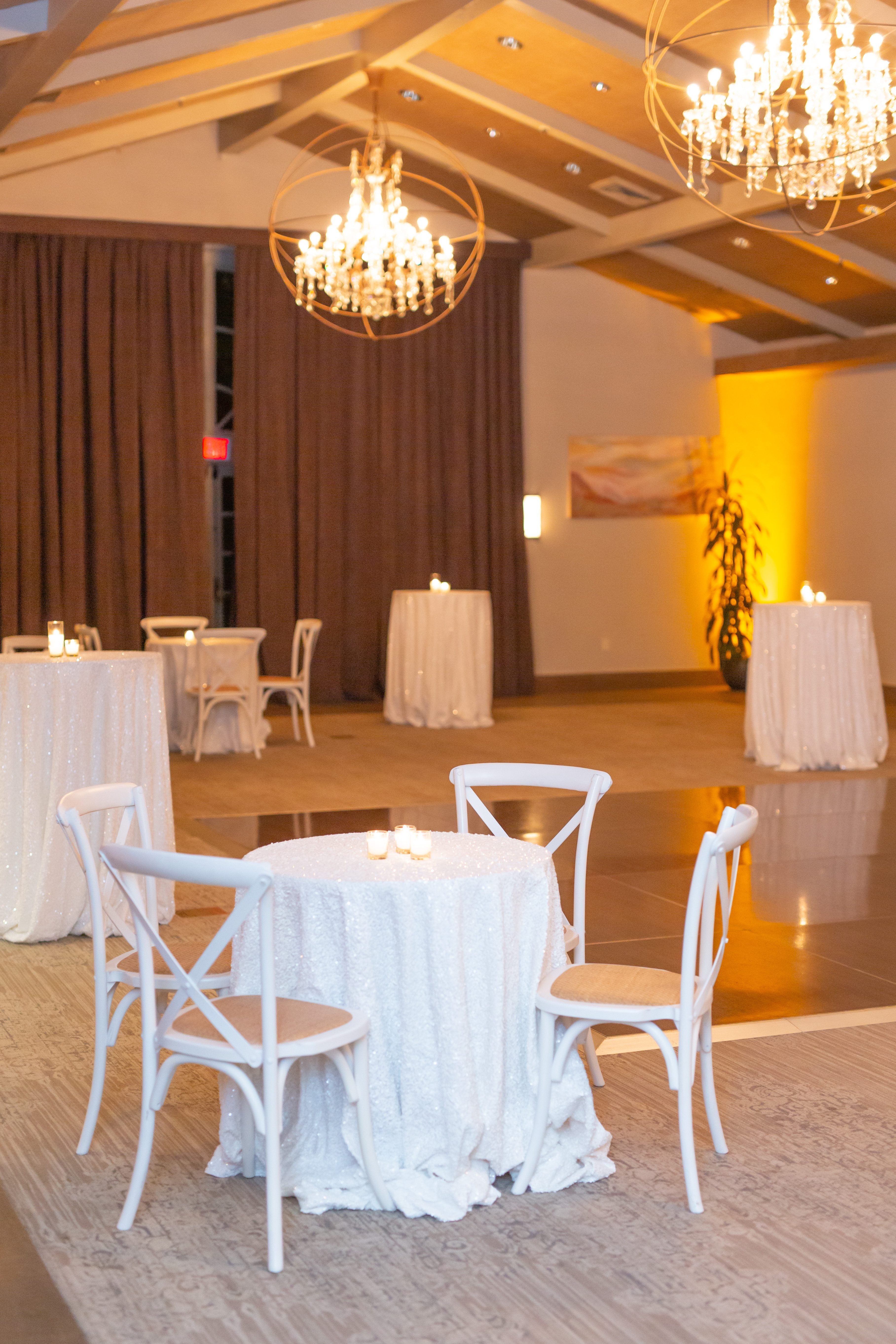 New York White Table Linen - Linen Rentals | Wedding Table