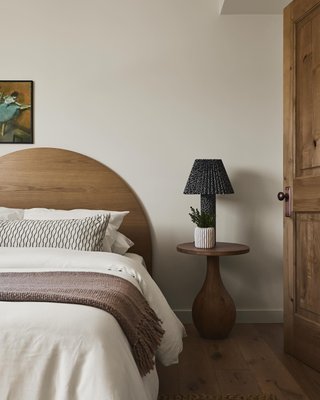 Scrunch Ivory Table Lamp - image 8 of 11