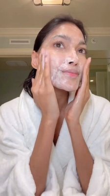 @pritikaswarup is travel ready and and so is her skincare 🧼🧖‍♀️These are the @praktibeauty skincare essentials that she can't go anywhere without: DeviDetox Purifying Face Cleanser, SundaSkin Essential Hydrating Serum, and SapnaSoft Essential Hydrating Moisturizer 🫧 Shop this lineup + more from the brand at the link in bio