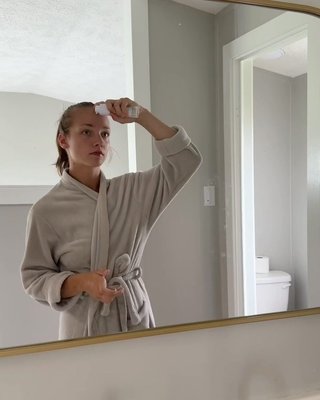 Effortless routine. Effective ingredients. Skin that feels like you. 🌿 

📹 | @elona.zabolotskiy
