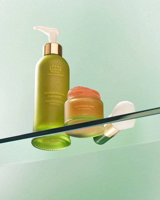 Glow like it’s golden hour. ✨ Our Glow Getter hack leaves your complexion smooth and radiant in just 5 minutes.

When Resurfacing Mask is applied on top of Regenerating Cleanser, 
✨96% agree skin looks healthier, brighter, and more radiant after 1 use*
✨93% agree skin looks smoother after 1 use* 

Learn more via the link in our bio.

** Based on the self-assessment portion of a clinical study on 32 women ages 20-69