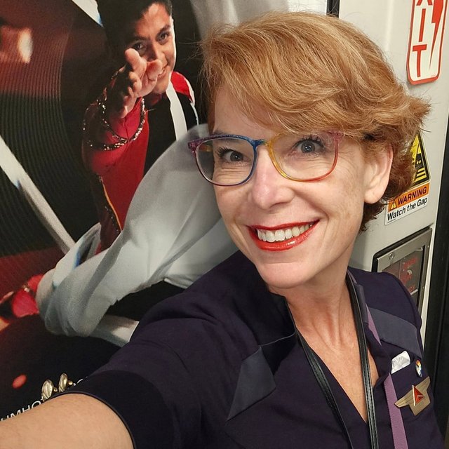 The experiment with the washing in copper gave me the courage to go for it professionally. I'm still a blonde, but now a strawberry blonde :) This should be more gentle on my hair and easier to maintain. I went to madisonreed today and was thrilled with how careful they were, how they talked to me about the right shade for my natural base color and my skin tone, while still wanting me to be near i wanted to be.  I was prepared to be darker, but I couldn't be more pleased with where they took me! If you've been wondering about Madison Reed, the UES location was fabulous! 

#healthychanges #cureforblondeaddiction #ginger #doistillhaveasoul #madisonreed