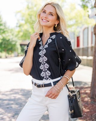 🖤 Embroidery, puff sleeves, and a ruffled neckline—this black blouse is full of charm. A standout piece to style now and carry into the new season with ease!

>> Play Me A Memory Black Embroidered Puff Sleeve Blouse

#shopthemint #boutique #onlineshopping #styledaily #getthelook #everydayfashion