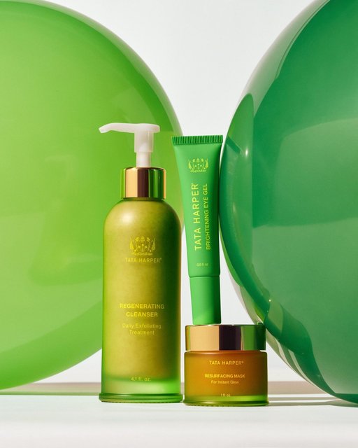 Ready, set, glow ✨ Our signature three-step ritual smooths, plumps and deeply hydrates --revealing your happiest and healthiest skin ever.

💚Regenerating Cleanser- buff & polish
💚Resurfacing Mask- renew & radiate 
💚Brightening Eye Gel- depuff & awaken

Enjoy 25% off of our radiance essentials before the party ends on 7/27.*
