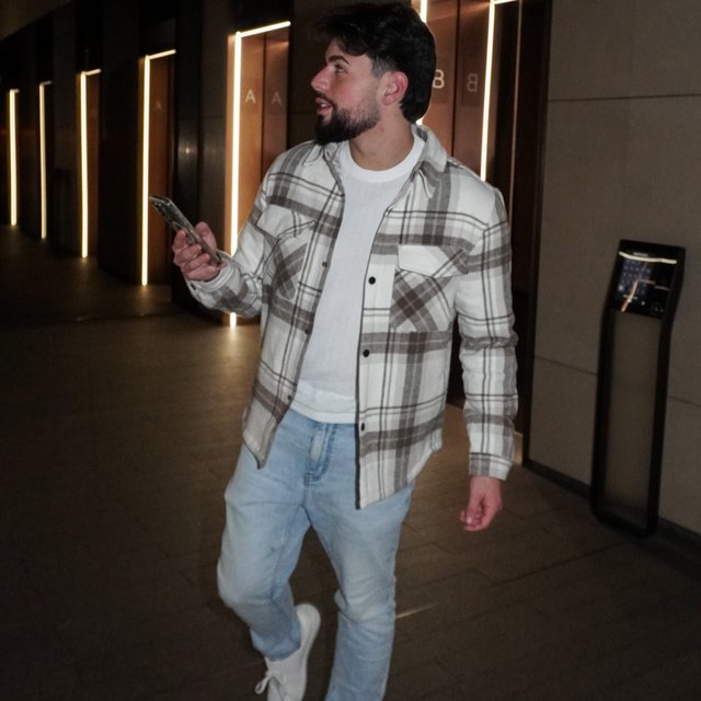 Farriss Slim Tapered Jean