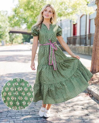 This olive midi is made to move with you 💫 The relaxed silhouette, soft fabric, and bold medallion print make it perfect for everything from weekday errands to weekend plans. Just add your favorite slides and you’re out the door in style.

#shopthemint #boutique #onlineshopping #styledaily #getthelook #everydayfashion