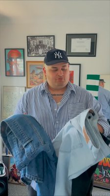 Baggy done right. @nobodycallsmemelee in the Jake Baggy Denim Shorts.

#johnnybigg #menswear #mensstyle #fashion #styleinspo #outfit #mensfashion #bigandtallfits #denimshorts