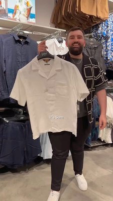 Meet Sam’s pick of the week: the Luxe Linen Boxy Fit Shirt. Lightweight, relaxed, and built for warm days. Available online + in-store.

#johnnybigg #menswear #linenstyle #summerstyle #mensfashion #bigandtallstyle #outfitinspo #styleedit #newarrivals #summerwardrobe