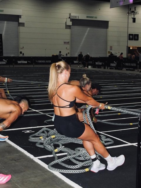 So proud of the Rockwear community at HYROX Melbourne 🖤
The effort, the training, the heart — all a huge win.
Brisbane, we’re coming for you 👀🔥

#rockwear #hyrox2025