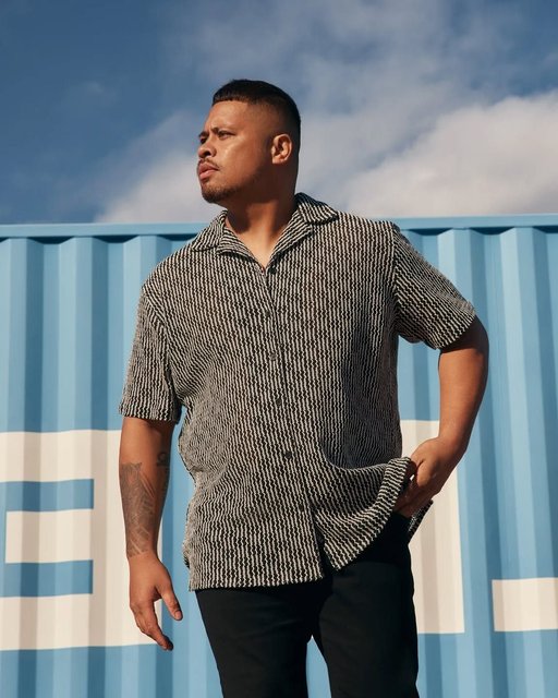 Going out? | Try the Bayswater Shirt with a pair of jeans. Perfect for drinks or date night. 

#outfit #mensfashion #style #datenight #axlandco