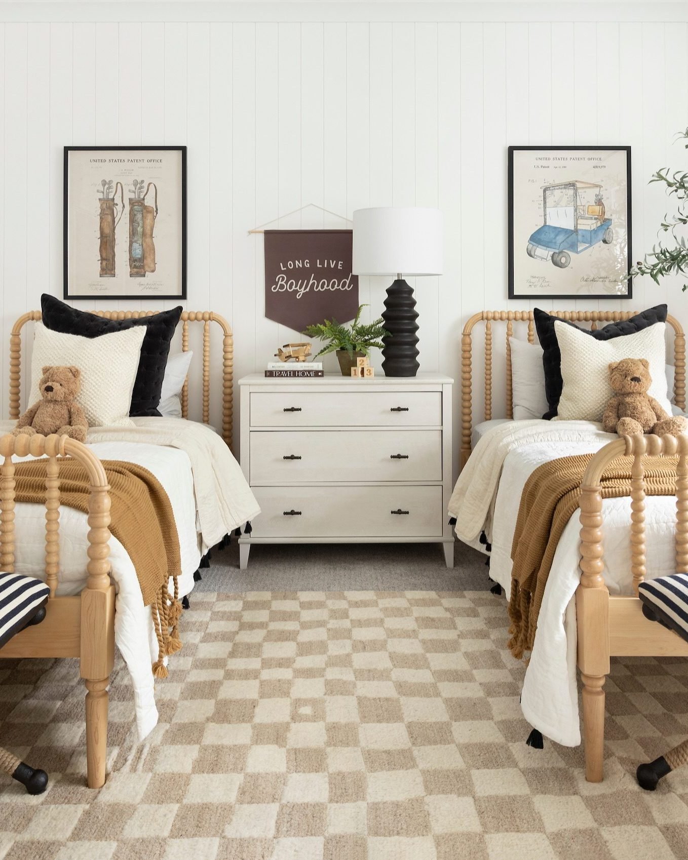 Jenny Lind Dyed Lilac Rose Wood Kids Full Bed + Reviews | Crate & Kids