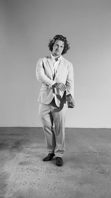 Spring Suiting | Add some colour to your suit rotation and show up in style at any event. 

#springstyle #suitup #mensfashion #occasionwear  #axlandco