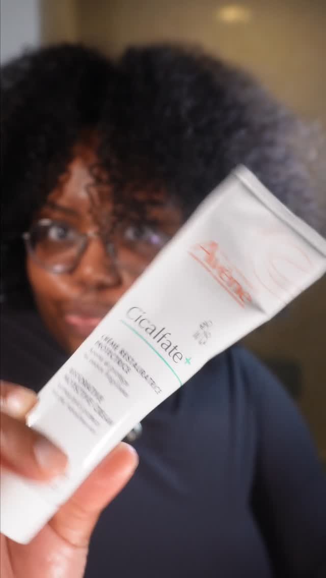 XeraCalm A.D Lipid-Replenishing Cleansing Oil | Avène