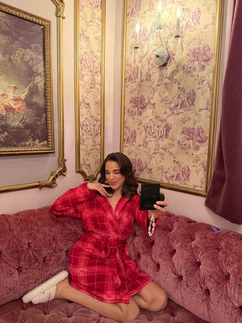 Getting ready never looked this cute❣️ 

#bebebabe