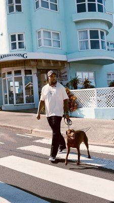 Anders Linen. 3 Ways. Summer’s looking good.

#johnnybigg #menswear #fashion #mensstyle #styleinspo #outfit #mensfashion #summerstyle