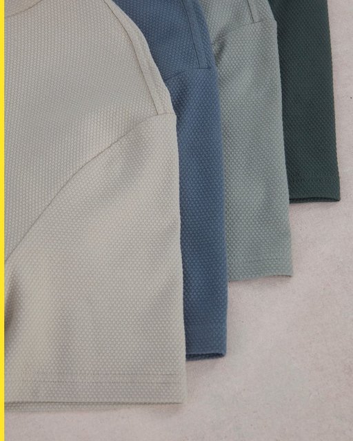 It’s all in the details. 

#connorsingapore #menswear #textures