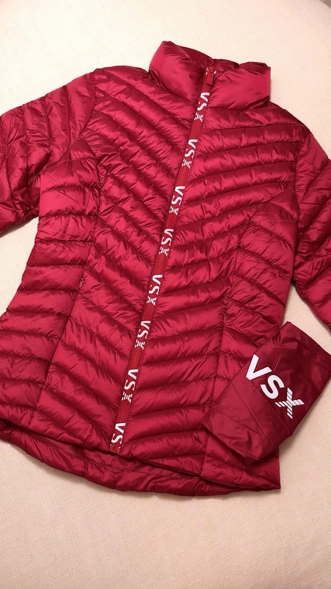 Victoria's Secret – Victoria's Secret