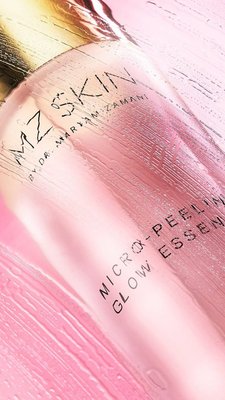 ✨ Winter skin feeling dull, dry and breakout-prone? Meet the Ultimate Duo your combination skin has been waiting for.

This glow-giving reset is designed to balance, refine and deeply hydrate all at once.

The perfect pairing for a flawless winter complexion:

🔬 Micro-Peeling Glow Essence
A daily, gentle resurfacer powered by exfoliating acids + brightening actives to smooth texture, unclog pores and revive radiance - without irritation.

Clinically proven to;
Increase skin hydration by 30.2%
Increase skin radiance by 19%

💧 Light Moisturiser
Featherweight hydration that locks in moisture, calms inflammation and keeps skin balanced throughout the colder months.

Clinically proven to;
Increase skin moisture by 26.1%
Improve skin radiance & brightness by 11.12%
Reduce wrinkle depth by 8.4%

Together, they deliver:
✨ Clearer pores
✨ Reduced blemishes
✨ A soft, even, lit-from-within glow

Your winter skin, upgraded

Tap the link in bio to shop & play spin the wheel to unlock exclusive offers.

#MZSKIN #WinterSkinSolutions #GlowEssentials #CombinationSkinCare #Dullskin #Oilyskin