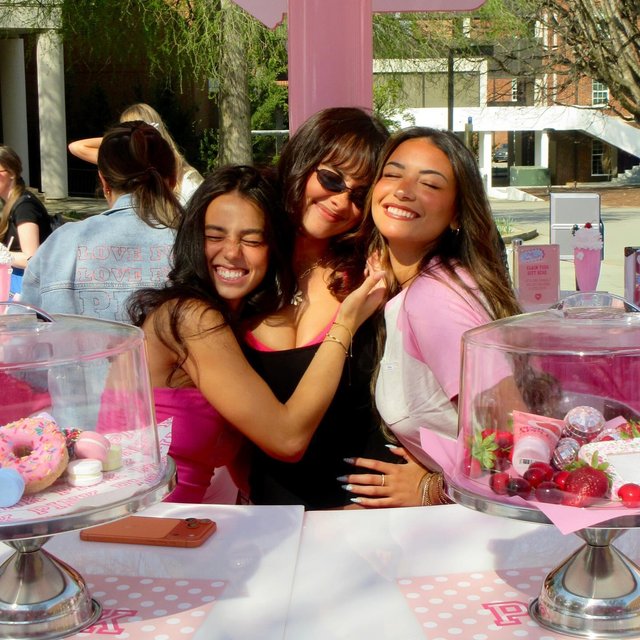 Fresh off their iconic GNO, Gabi, Sofia, and Grace have made it to Clemson University! Come hang out with them irl at The Horseshoe today (3.23) from 10am-4pm. Did we mention there will be games, giveaways, and all-new spring styles to shop? Yeah, youāre not going to want to miss this.